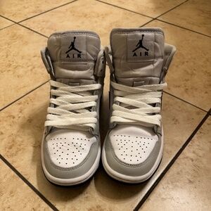 Nike Air Jordan 1 Mid White Gray Kids Size 5Y Sneakers